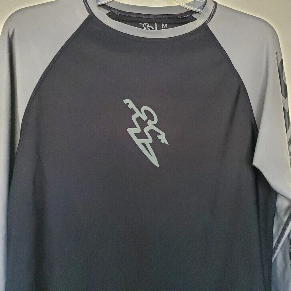 Da Hui Rash Guard Long Sleeve Shirt Men’s Sz M Medium Black Gray Polyester Spndx